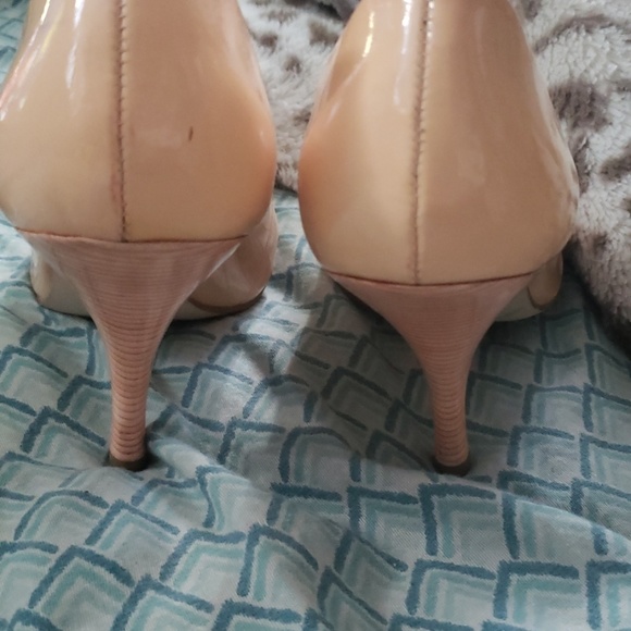 Heels - Picture 3 of 3